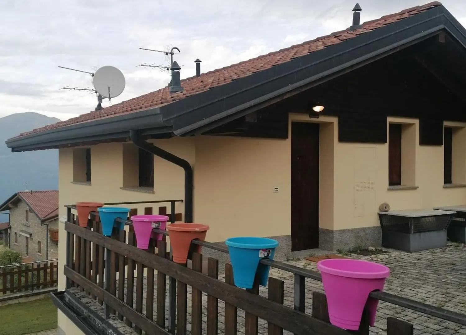 Relax In Montagna Con Vista Lago Pisogne 0*,  Ιταλία